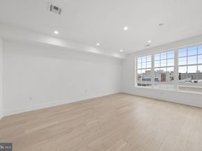 2552 E Somerset Street, Philadelphia PA 19134