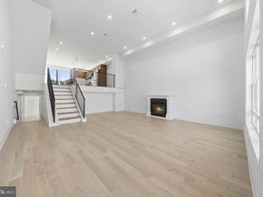 2552 E Somerset Street, Philadelphia PA 19134