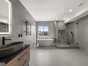 2552 E Somerset Street, Philadelphia PA 19134
