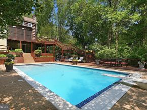10204 Yellow Pine Drive, Vienna VA 22182
