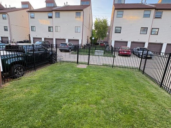 9538 State Road B, Philadelphia PA 19114
