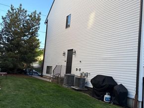 9538 State Road B, Philadelphia PA 19114