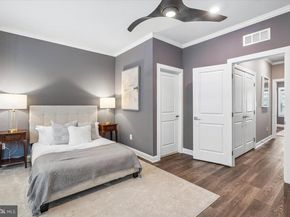 110 NW Market Square NW 24, Vienna VA 22180