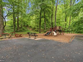 2816 W George Mason Road, Falls Church VA 22042