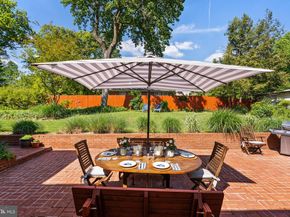 6208 Beachway Drive, Falls Church VA 22041