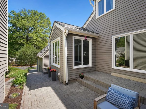 11619 Chapel Cross Way, Reston VA 20194