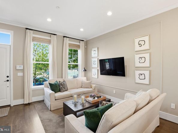 406 13TH Street SE, Washington DC 20003