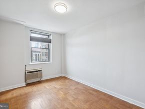 2601 Pennsylvania Avenue 431, Philadelphia PA 19130