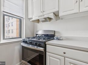 2601 Pennsylvania Avenue 431, Philadelphia PA 19130