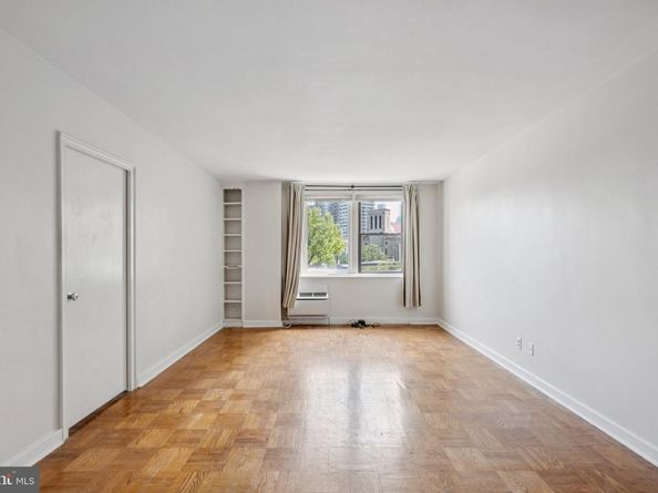 2601 Pennsylvania Avenue 431, Philadelphia PA 19130