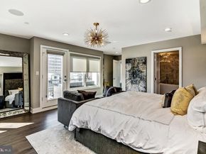 305 Green Street, Philadelphia PA 19123