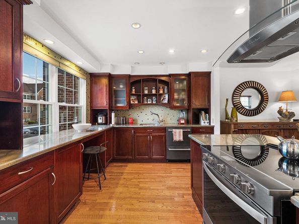 2100 Hutchison Grove Court, Falls Church VA 22043