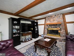 695 Friar Drive, Yardley PA 19067