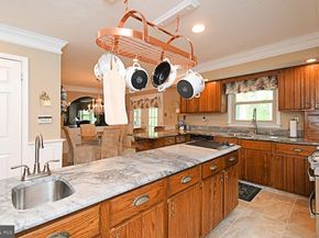 695 Friar Drive, Yardley PA 19067