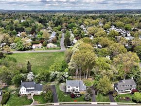 695 Friar Drive, Yardley PA 19067
