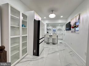 2520 S 5TH Street, Philadelphia PA 19148