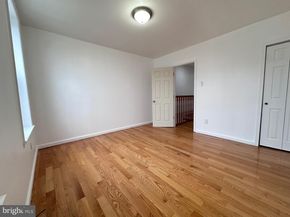 2520 S 5TH Street, Philadelphia PA 19148