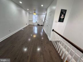 2520 S 5TH Street, Philadelphia PA 19148