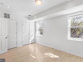 523 Fairmount Avenue, Philadelphia PA 19123