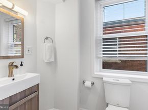 523 Fairmount Avenue, Philadelphia PA 19123