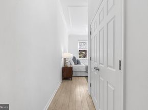 523 Fairmount Avenue, Philadelphia PA 19123