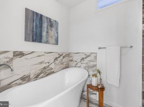 523 Fairmount Avenue, Philadelphia PA 19123