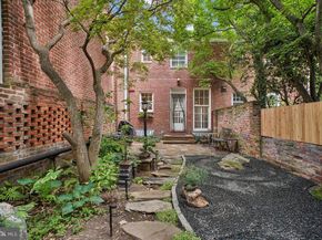 733 S Pitt Street S, Alexandria VA 22314