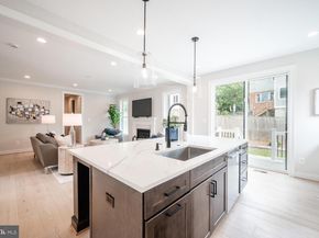 5726 16TH Street N, Arlington VA 22205