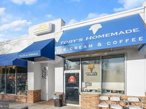 5726 16TH Street N, Arlington VA 22205