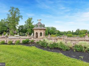 821 Greenwich Drive, Ambler PA 19002