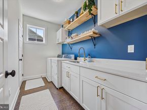 821 Greenwich Drive, Ambler PA 19002
