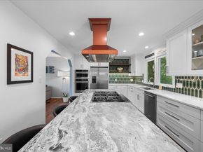1910 Grand Court, Vienna VA 22182