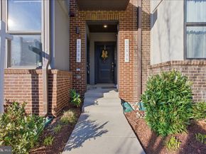 13538 Sayward Boulevard 109, Herndon VA 20171