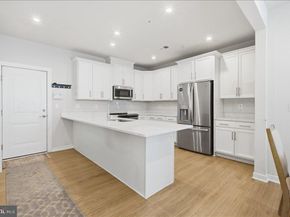 13538 Sayward Boulevard 109, Herndon VA 20171