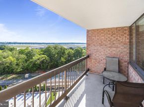 1805 Crystal Drive 1010S, Arlington VA 22202