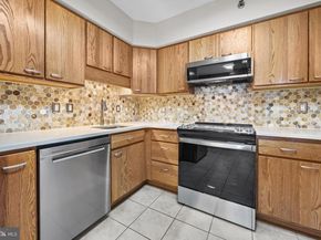 1805 Crystal Drive 1010S, Arlington VA 22202