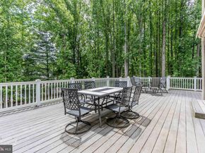 1284 Cobble Pond Way, Vienna VA 22182
