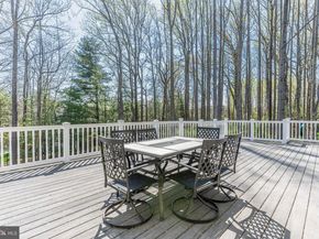 1284 Cobble Pond Way, Vienna VA 22182