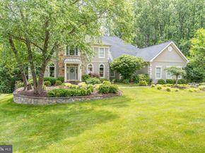 1284 Cobble Pond Way, Vienna VA 22182