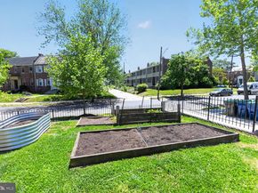 4004 8TH Street NE 4, Washington DC 20017