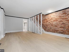 303 Green Lane, Philadelphia PA 19128