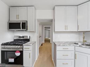 303 Green Lane, Philadelphia PA 19128