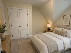 303 Green Lane, Philadelphia PA 19128