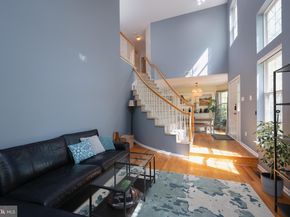 142 Green Valley Circle, Dresher PA 19025