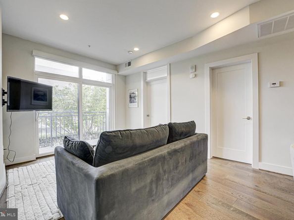 2337 Champlain Street NW 104, Washington DC 20009