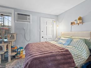 703 13TH Street NE, Washington DC 20002