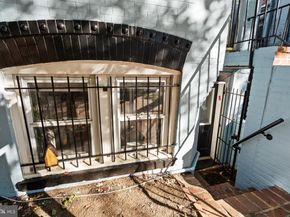 703 13TH Street NE, Washington DC 20002