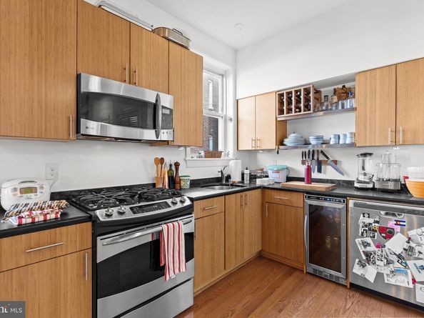 703 13TH Street NE, Washington DC 20002