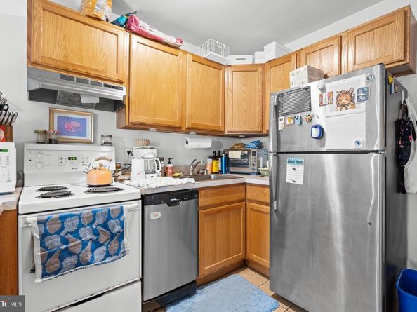 703 13TH Street NE, Washington DC 20002