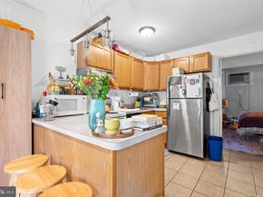 703 13TH Street NE, Washington DC 20002